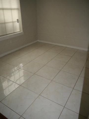 3100 Falcon Ave - Photo 3 of 7