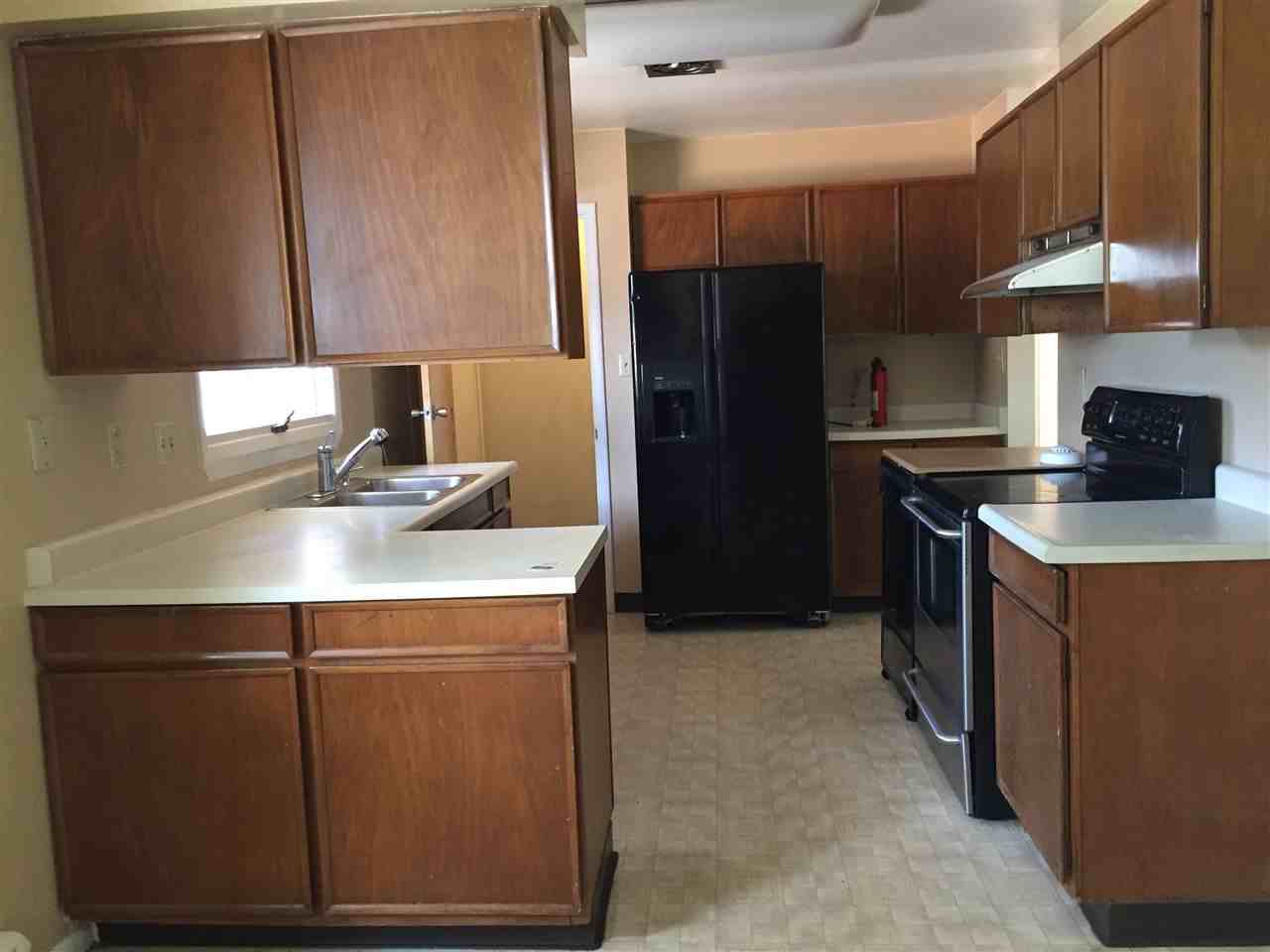 1123 Galena St - Photo 3 of 15