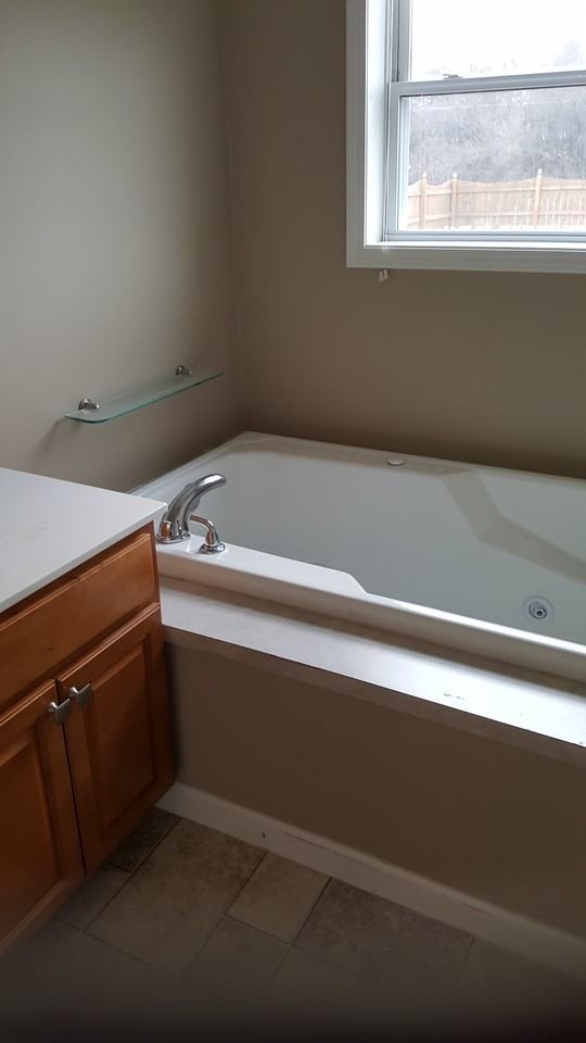 25831 Liberty Ave - Photo 3 of 12