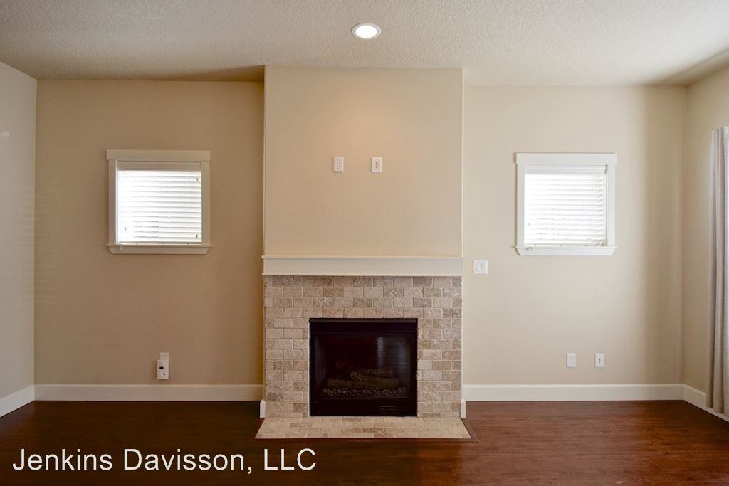 14181 Brittany Terrace - Photo 3 of 23