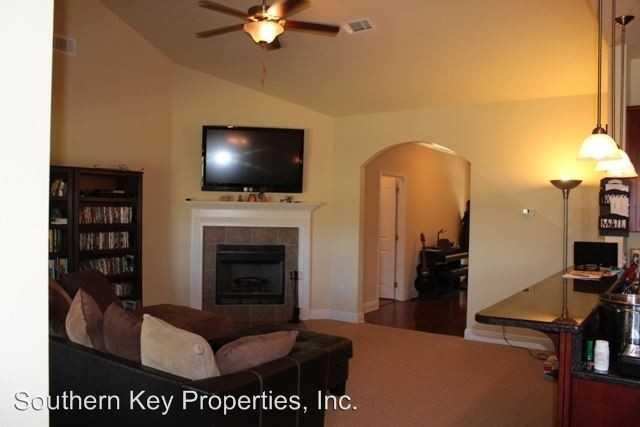 608 Red Fern Rd - Photo 2 of 7