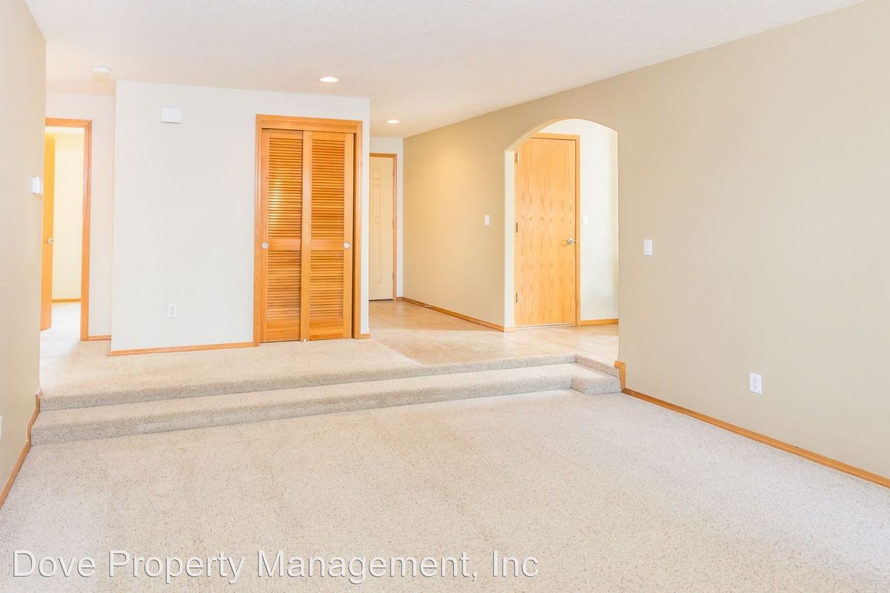 9904 NE Heron Cir - Photo 3 of 13