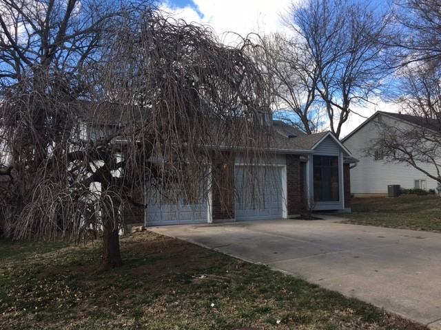 518 Valle Dr - Photo 3 of 20