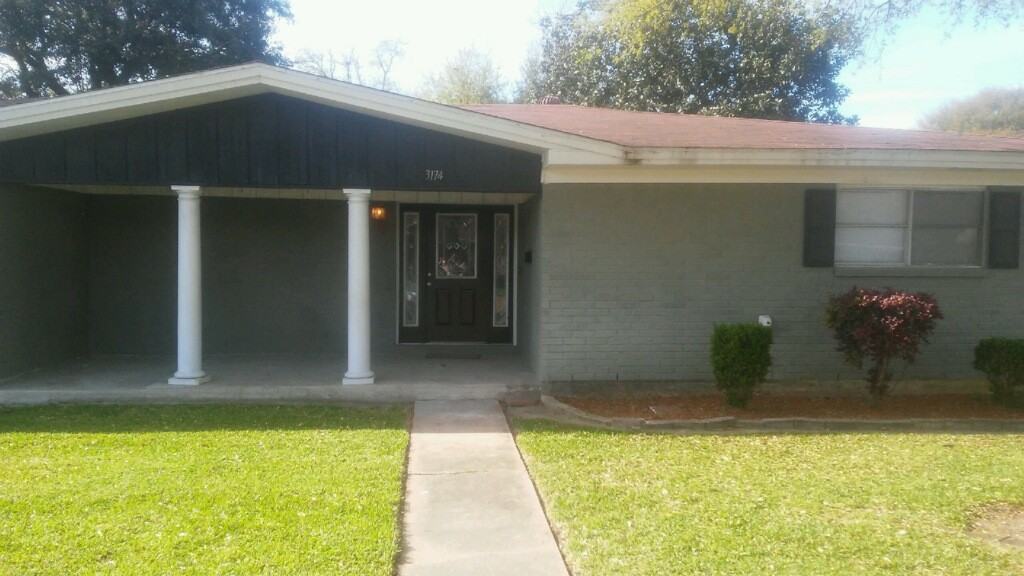 3174 Sandalwood Dr - Photo 3 of 11