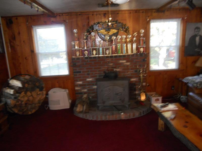 748 Waltham St - Photo 2 of 33