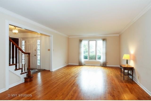 244 Wood Glen Ln - Photo 3 of 25