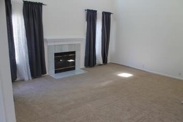 201 Bowsprit Ln - Photo 3 of 8