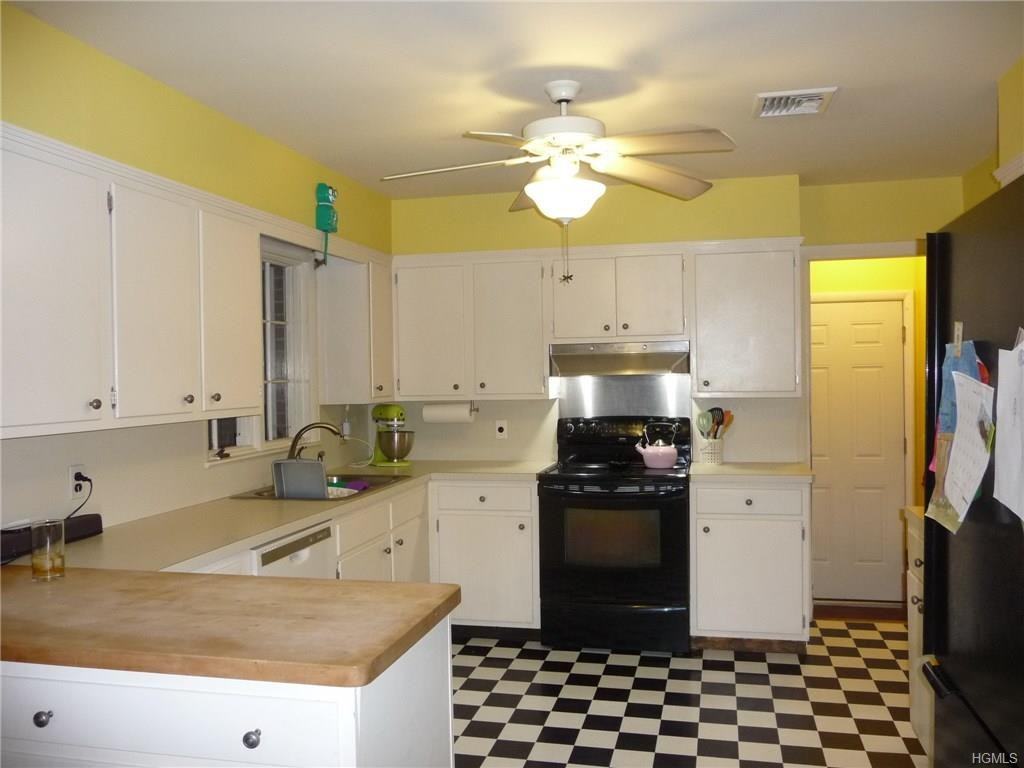 9 Keyrel Ln - Photo 2 of 12