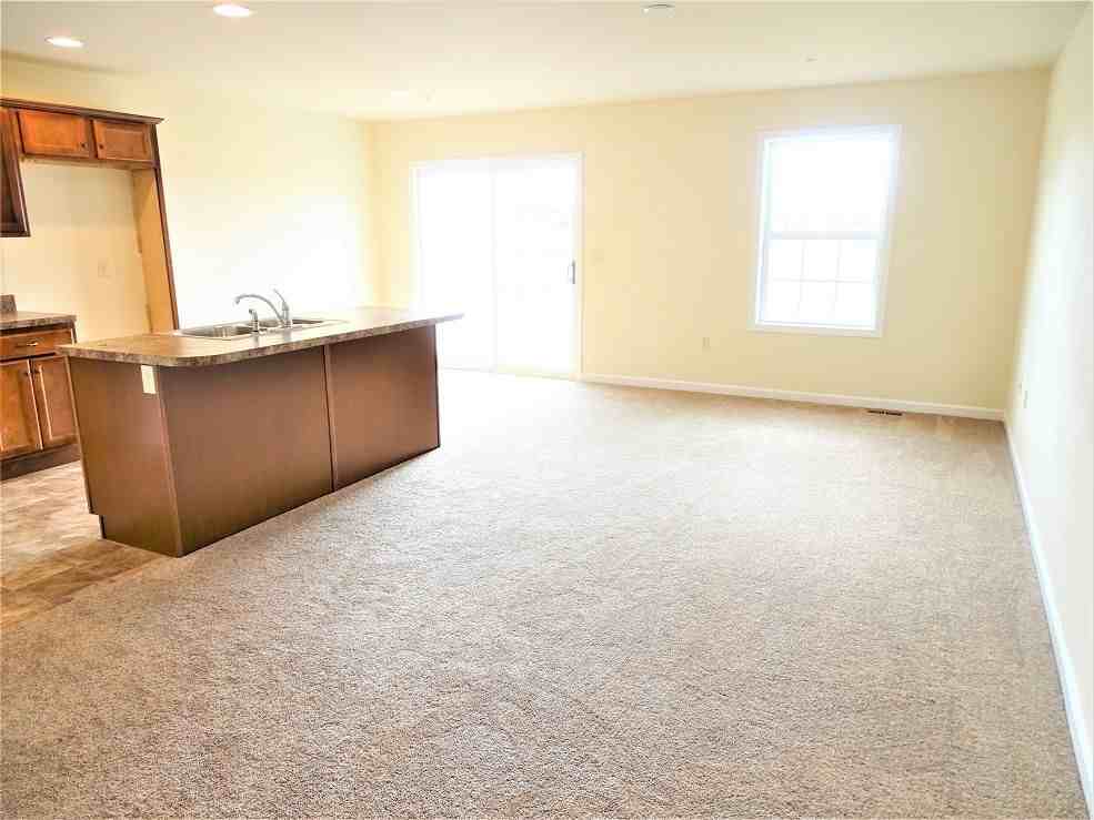 205 Locust St - Photo 3 of 18