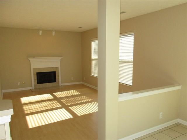 2424 Pleasant Springs Ln - Photo 2 of 11