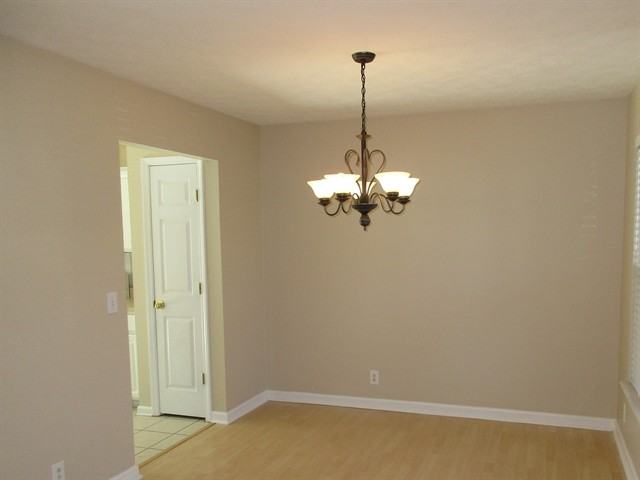 2424 Pleasant Springs Ln - Photo 3 of 11