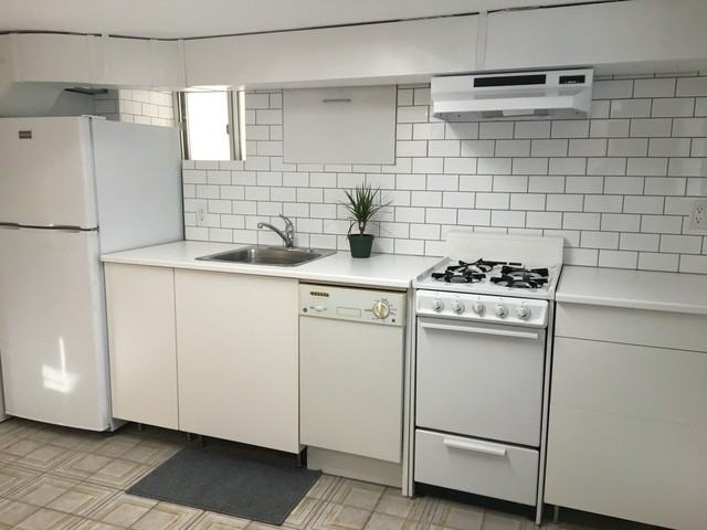 Blackthorn & Rockwell - Photo 3 of 9