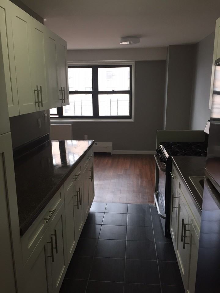 1700 Bedford Avenue #17b - Photo 3 of 11