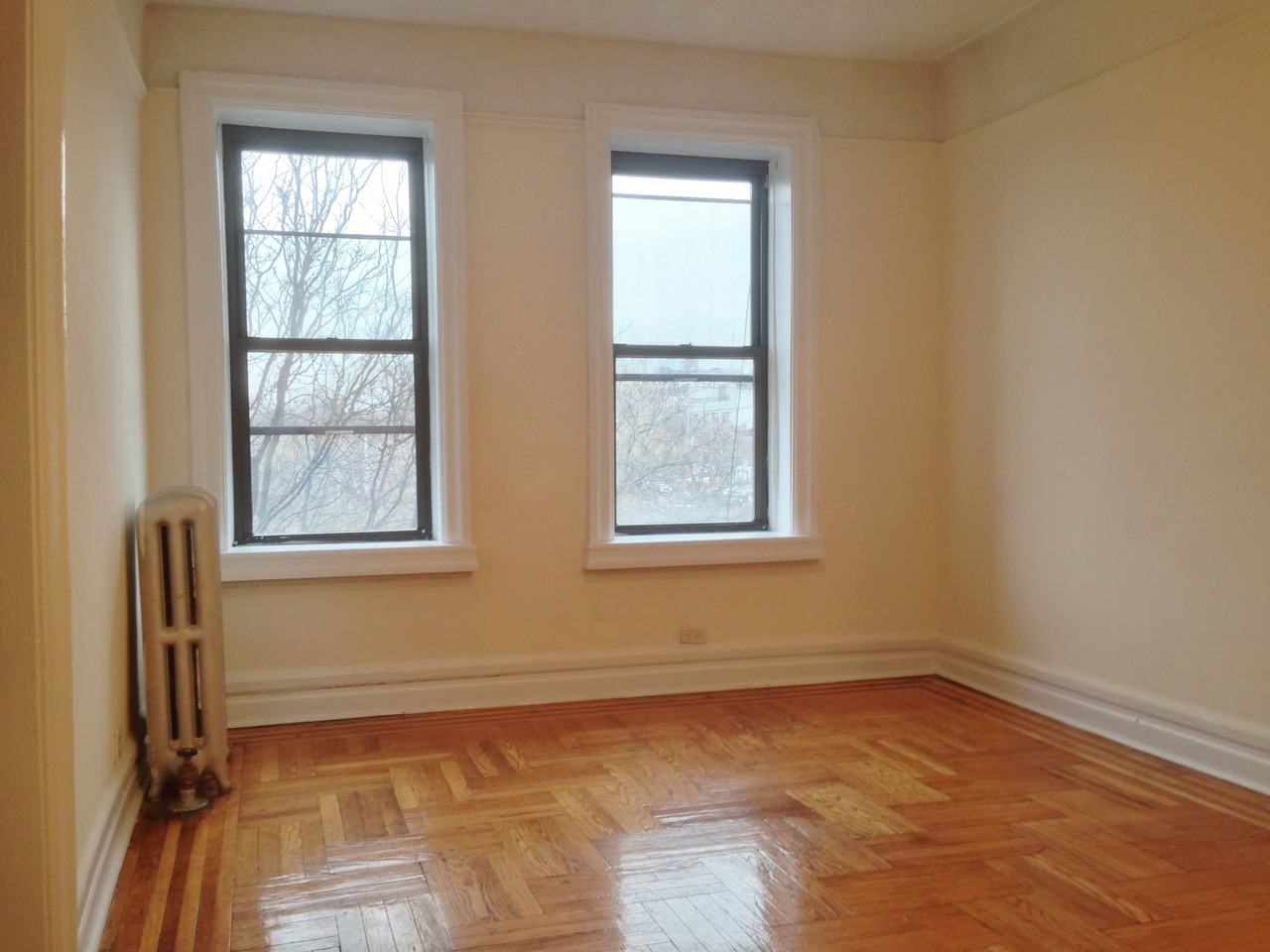 Laurel Hill Terrace #4G