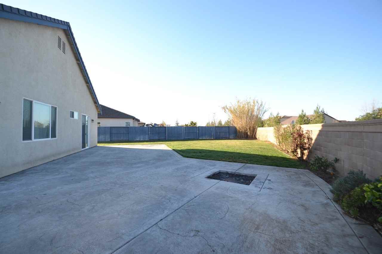 3684 Snow Goose St - Photo 2 of 12