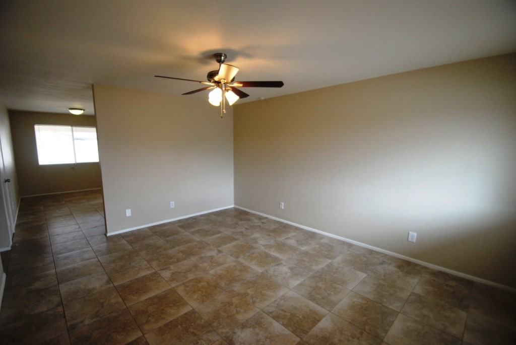 4048 W El Camino Dr - Photo 3 of 12