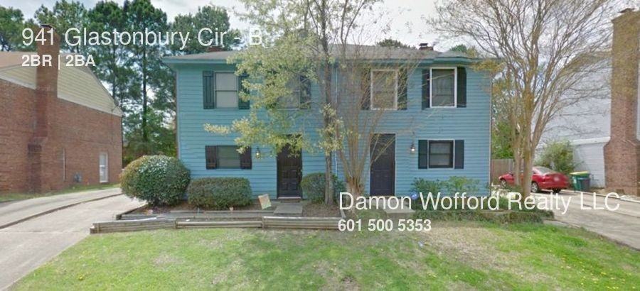 941 Glastonbury Cir #B