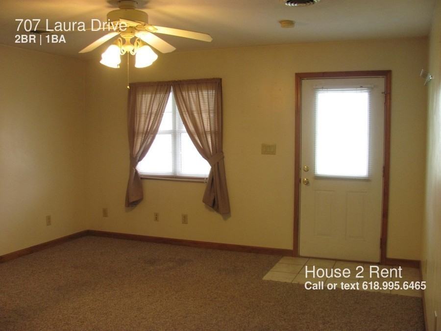 719-701 Laura Ln - Photo 2 of 11