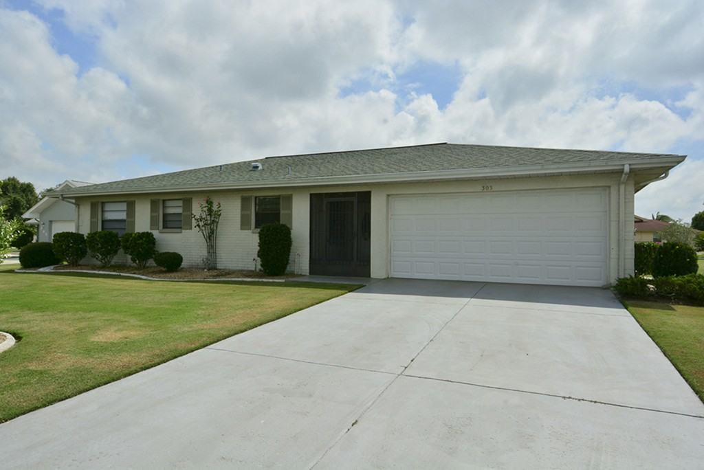 303 Sedgewick Ct - Photo 3 of 24