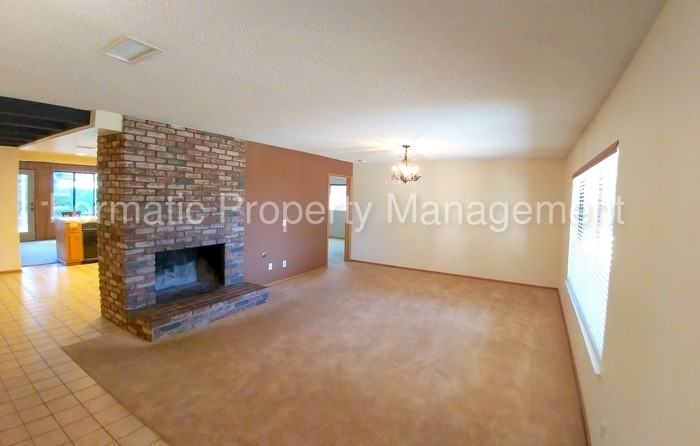 16390 Gamble Ave - Photo 3 of 24