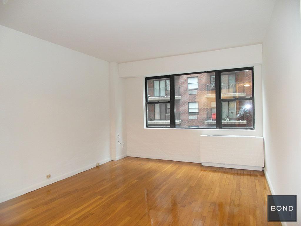 2nd Ave & E 85th St #702