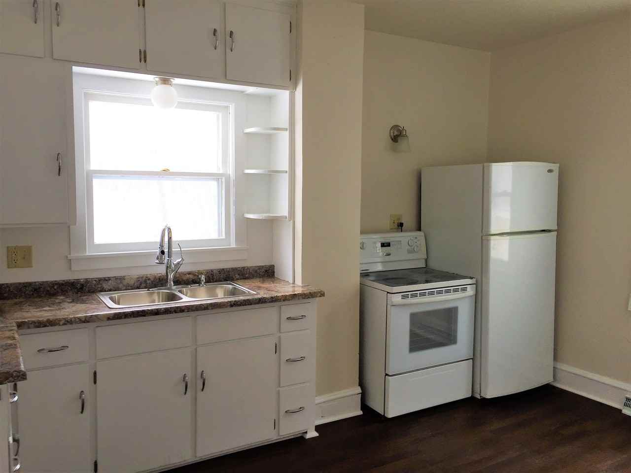 2912 3rd St - Photo 3 of 16