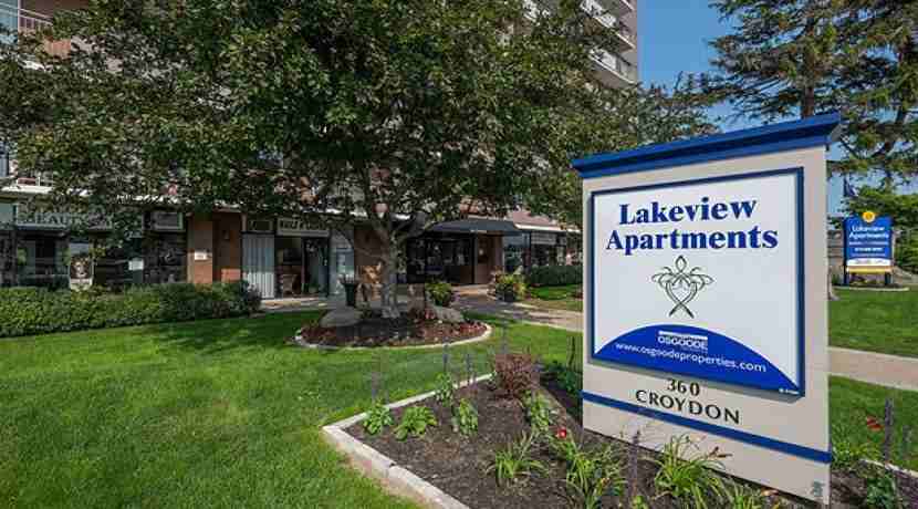 360 Croydon Ave #209