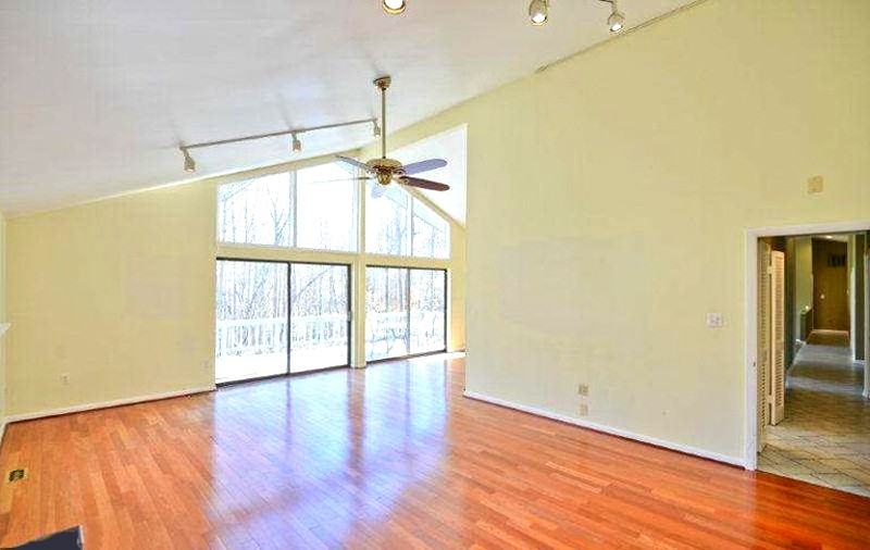 9834 Beach Mill Rd - Photo 3 of 8