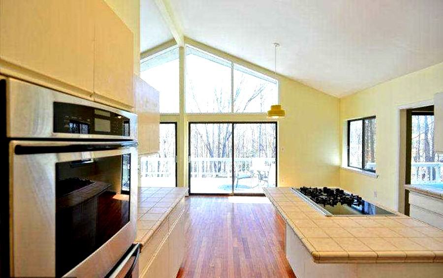 9834 Beach Mill Rd - Photo 2 of 8