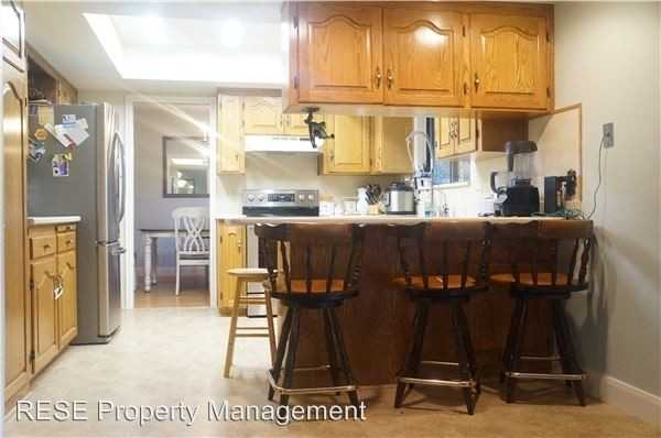 1265 Willow Dr - Photo 3 of 31