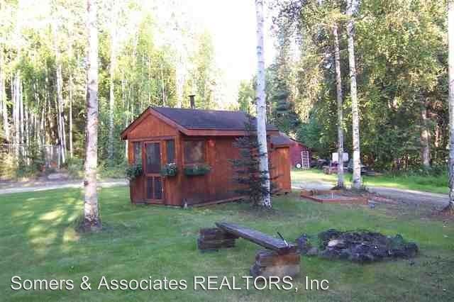 352 Breeze Rd - Photo 2 of 9