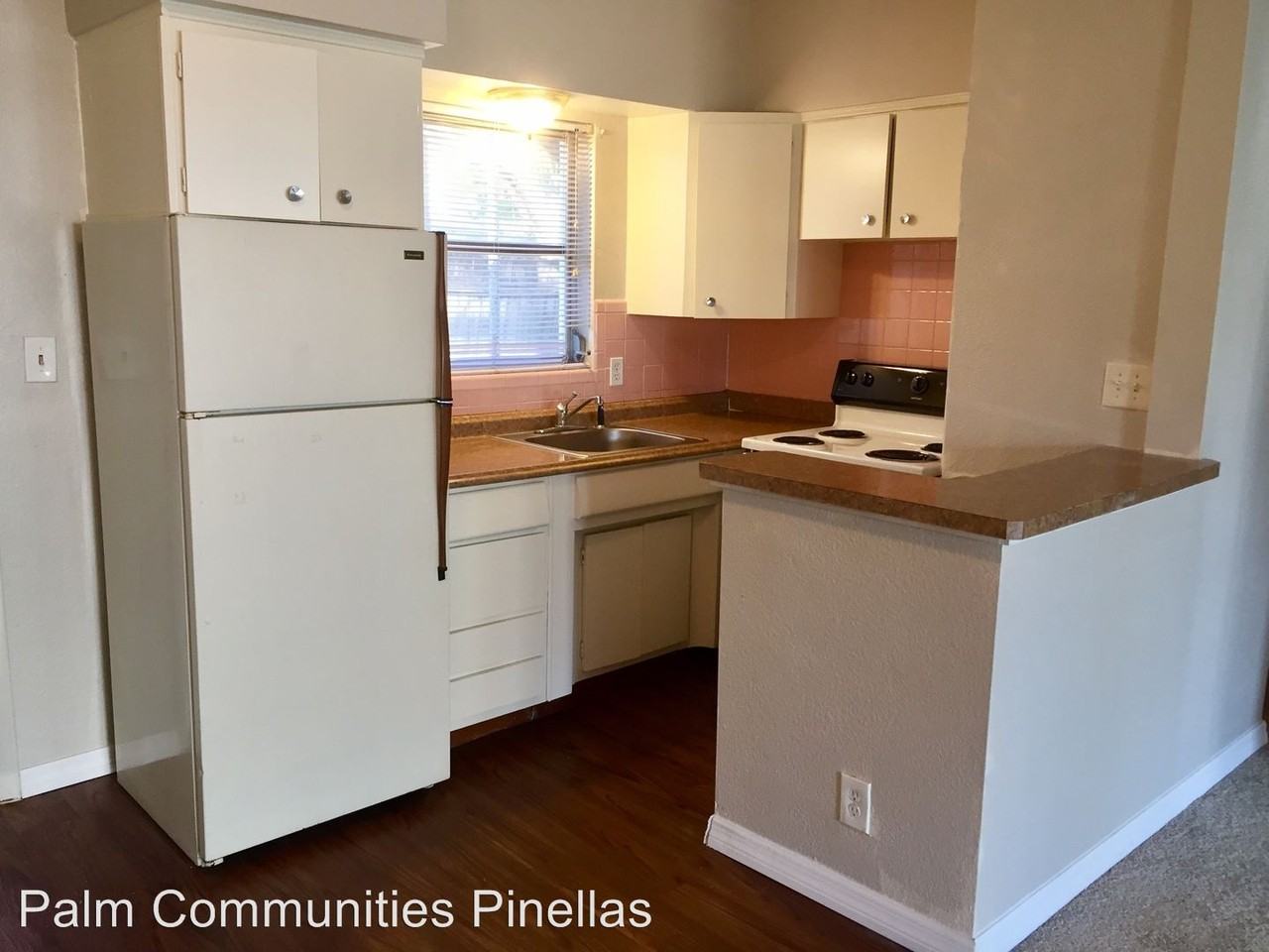 525 Monterey Blvd NE - Photo 3 of 5