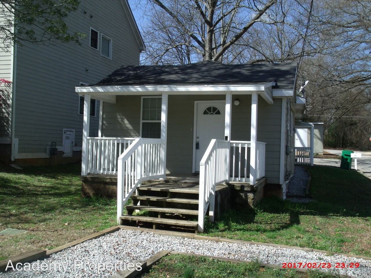 286 3rd Ave - Photo 2 of 11