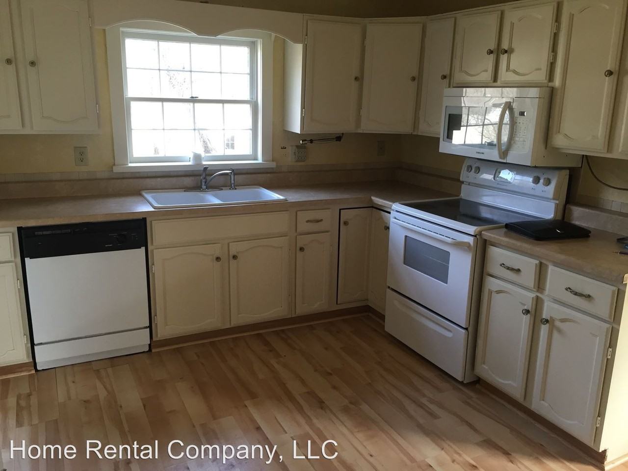 7177 Bronson St SE - Photo 2 of 10