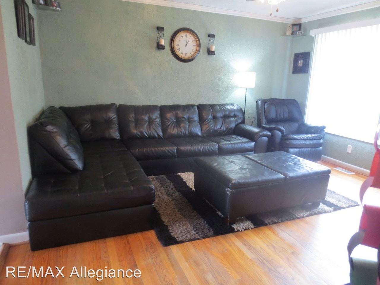 3400 Hyde Cir - Photo 3 of 24