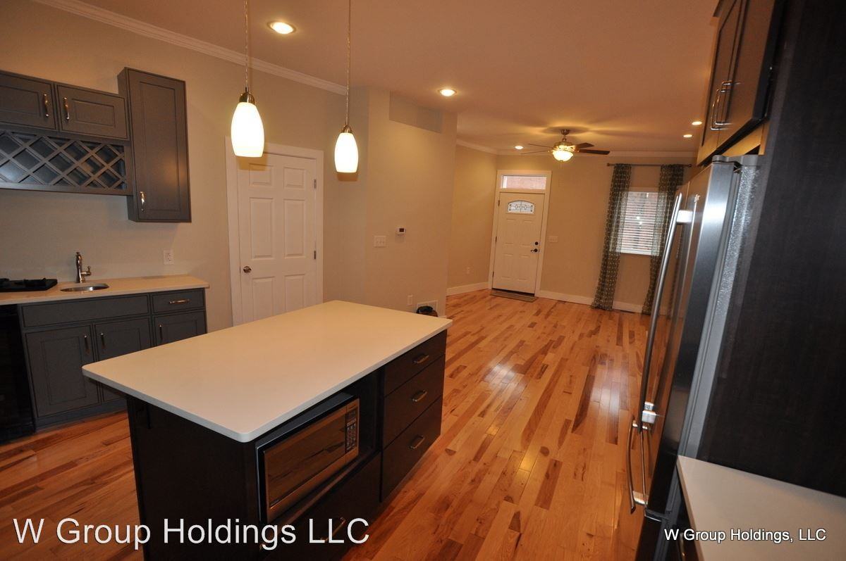 189 34th St - Photo 3 of 20