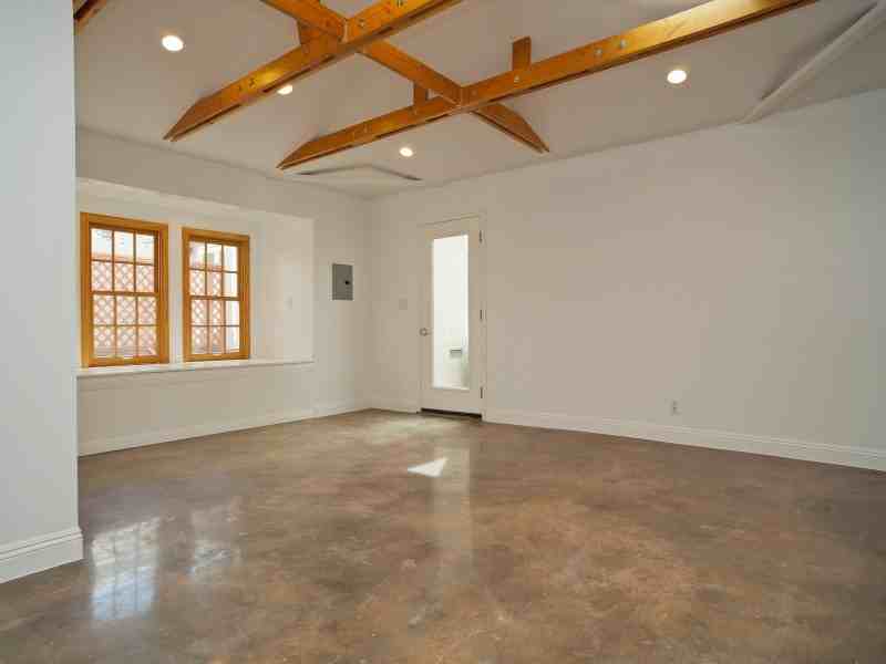 22013 Crespi St - Photo 2 of 27