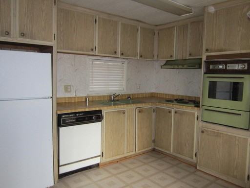 6212 Calvary Ct - Photo 3 of 8