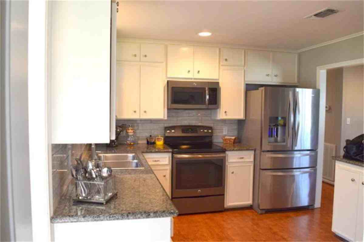 5241 Main St - Photo 2 of 24