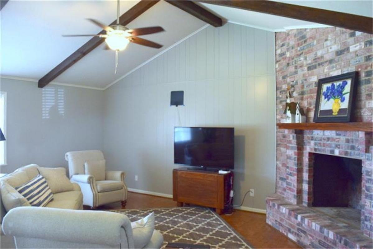 5241 Main St - Photo 3 of 24