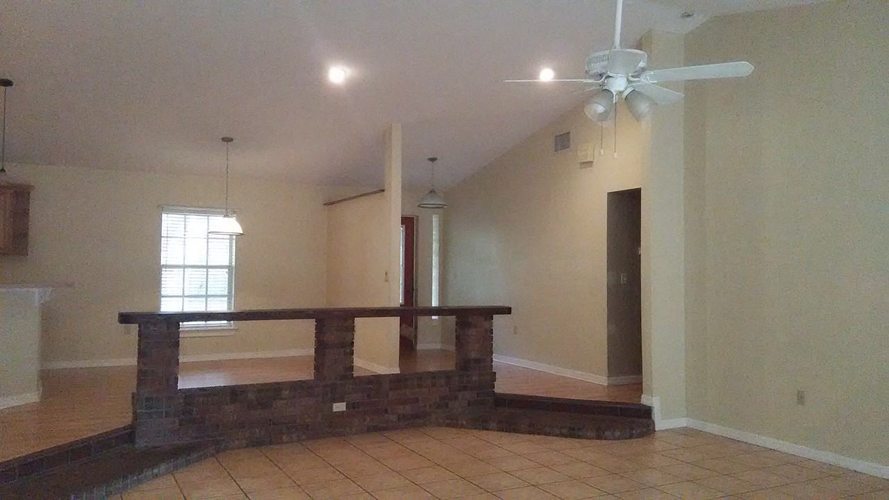 14730 Boland Ave - Photo 2 of 9