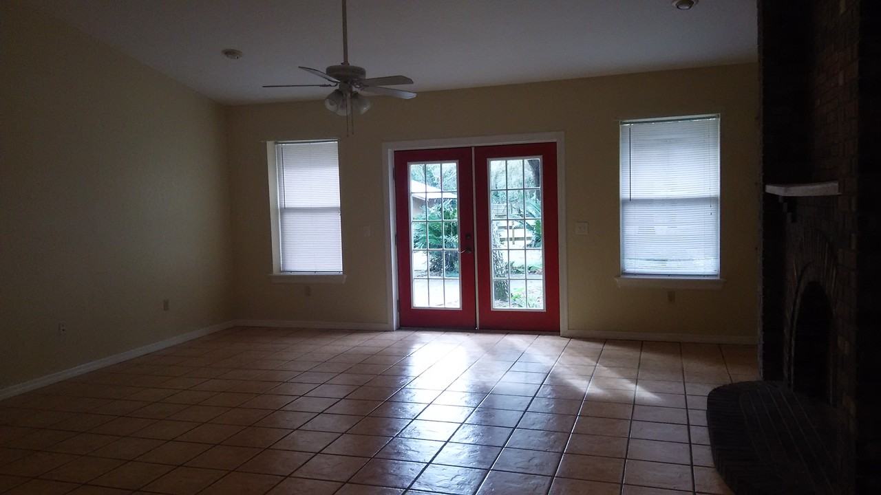 14730 Boland Ave - Photo 3 of 9