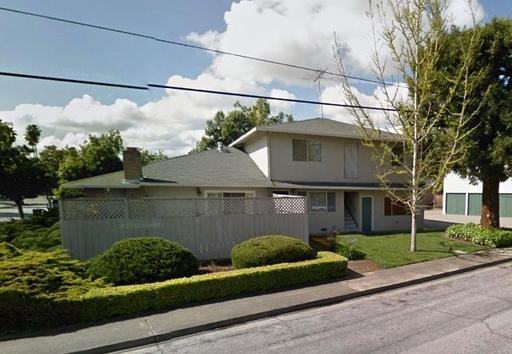 903 Tamarack Ln - Photo 2 of 4