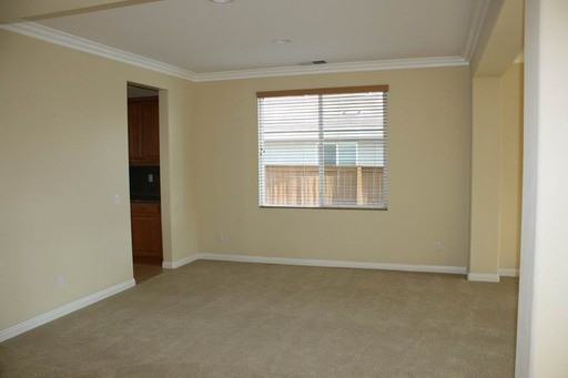 45008 Tudal St - Photo 3 of 15