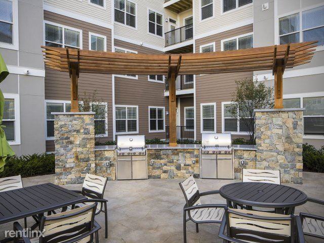 1 Lafayette St - Photo 2 of 3