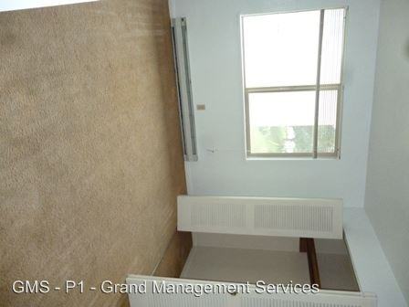 888 Vermont Hillcrest View - Photo 3 of 6