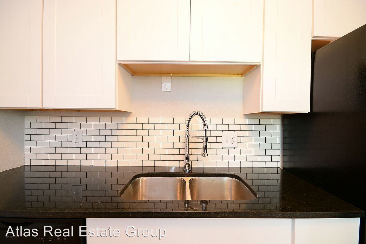 4515 Driftwood Pl - Photo 2 of 20