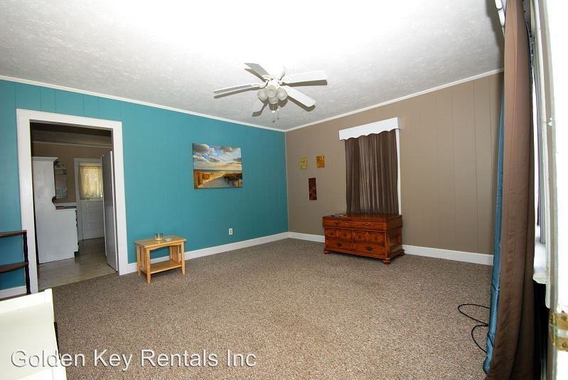 1094 Grantham School Rd - Photo 2 of 8