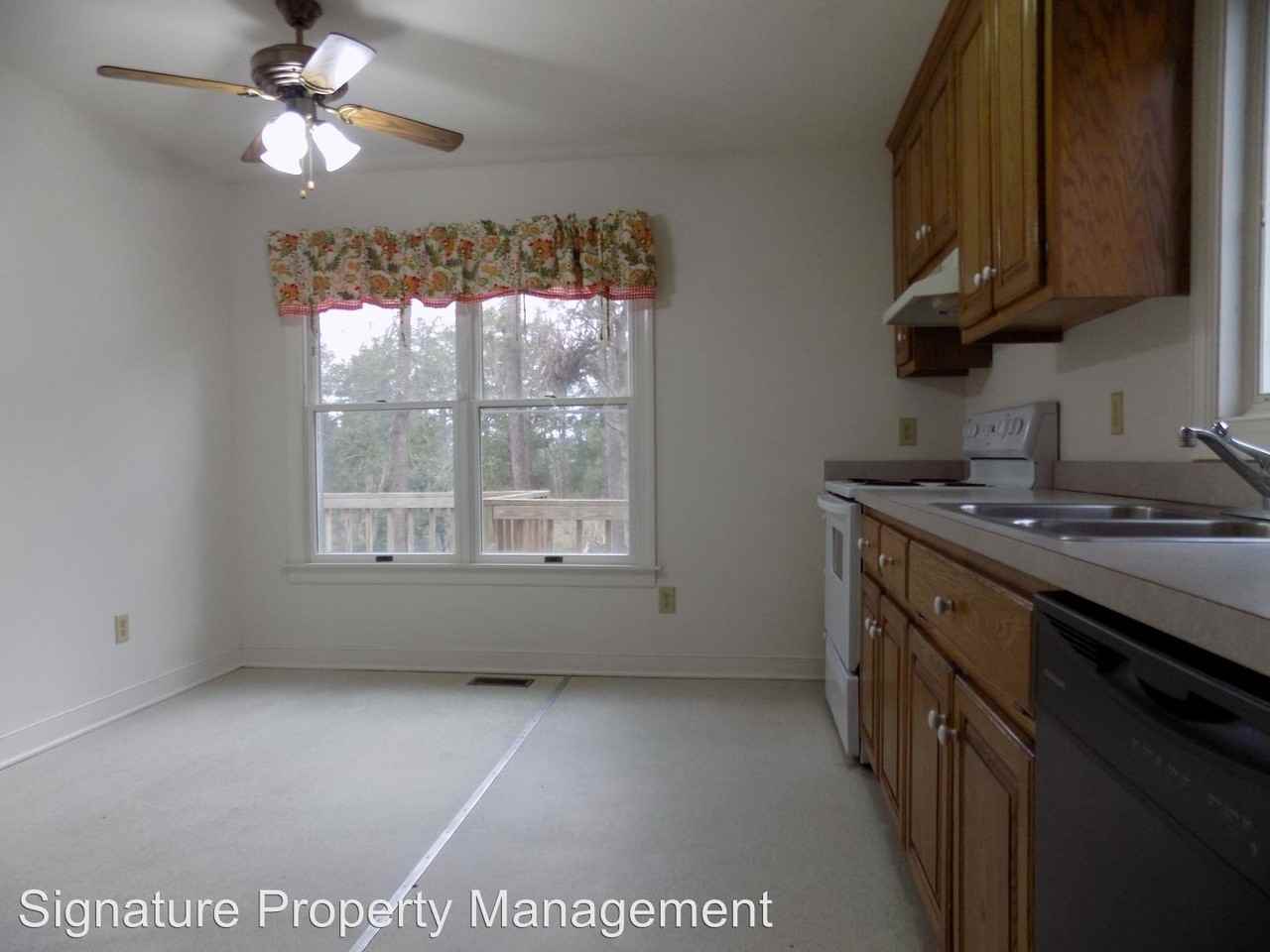 275 Roanes Ln - Photo 3 of 14