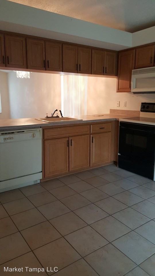 7835 Chadwick Dr - Photo 3 of 3